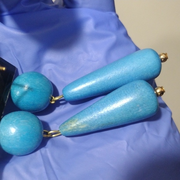 Women's Stunning Gold-Tone Blue Beaded Fishhook Drop Dangle Earrings, 2.75-inch - Picture 3 of 5